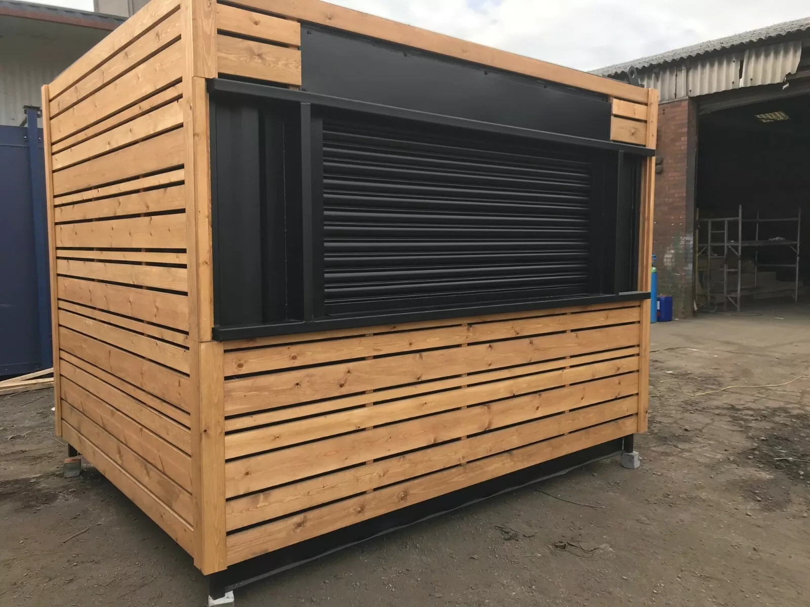 10ft-x-8ft-Cladded-Food-Drink-Outlet-shipping-container6.webp