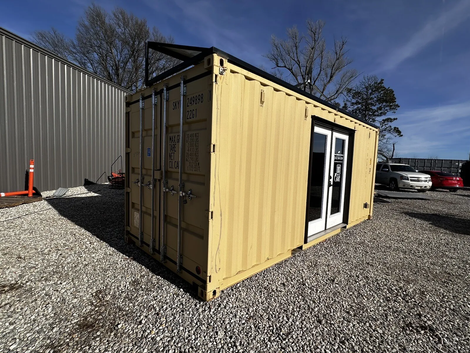 20-ft-Shipping-Container-Office-Solar-Off-Grid2.webp