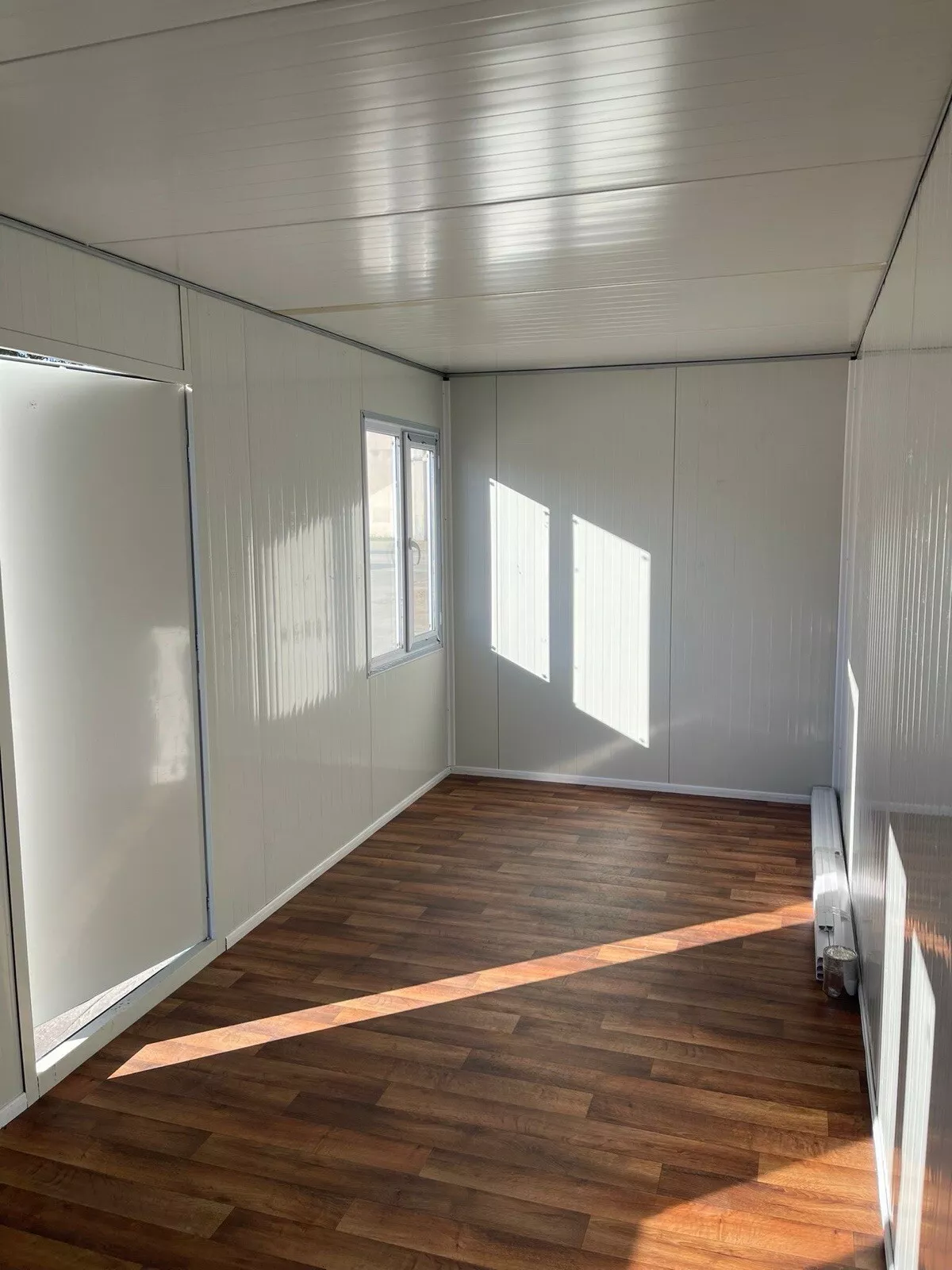 20-ft-container-office-Various-sizes-available4.webp