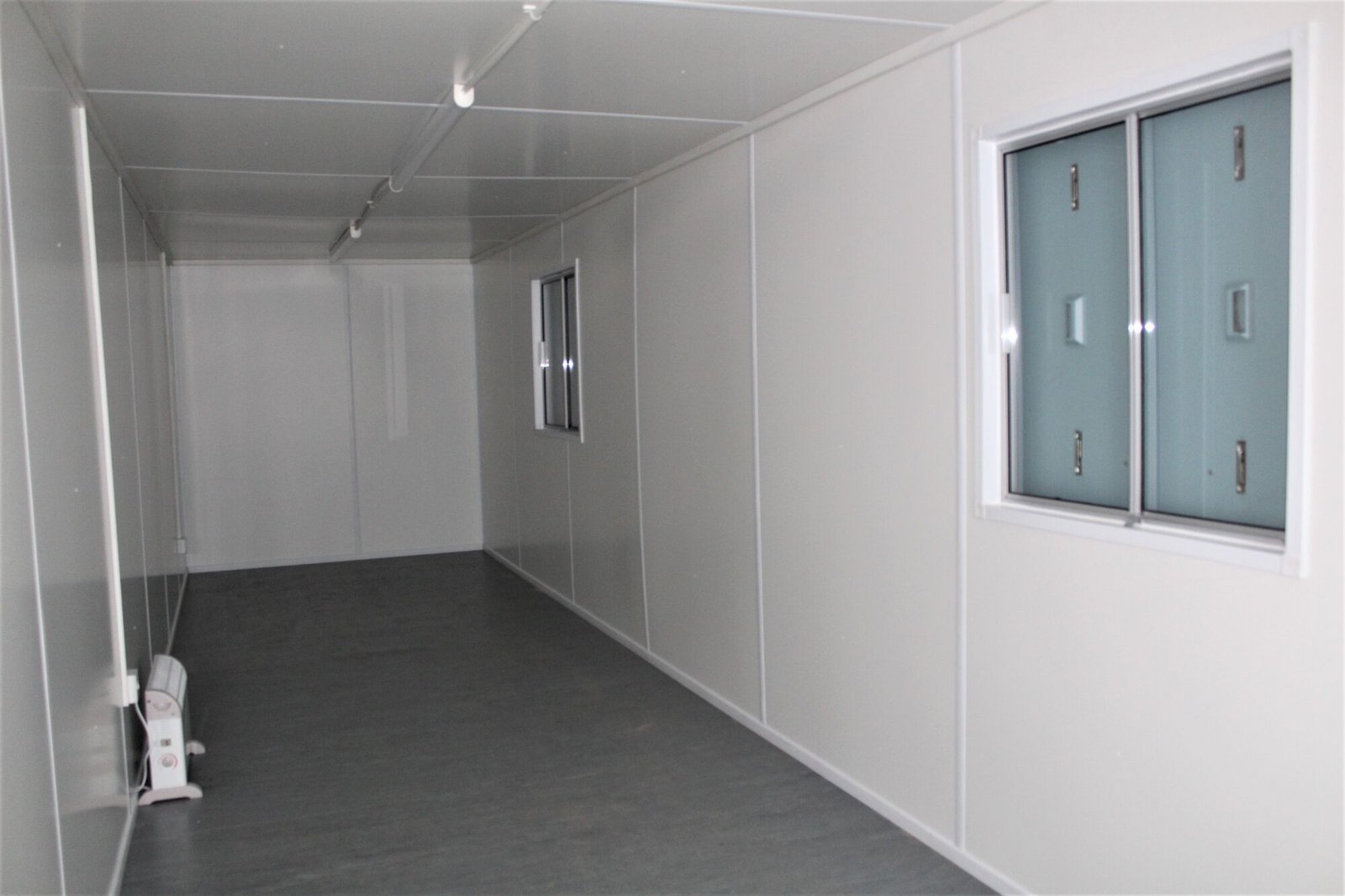 20Ft-ModiBox-Office2.jpg
