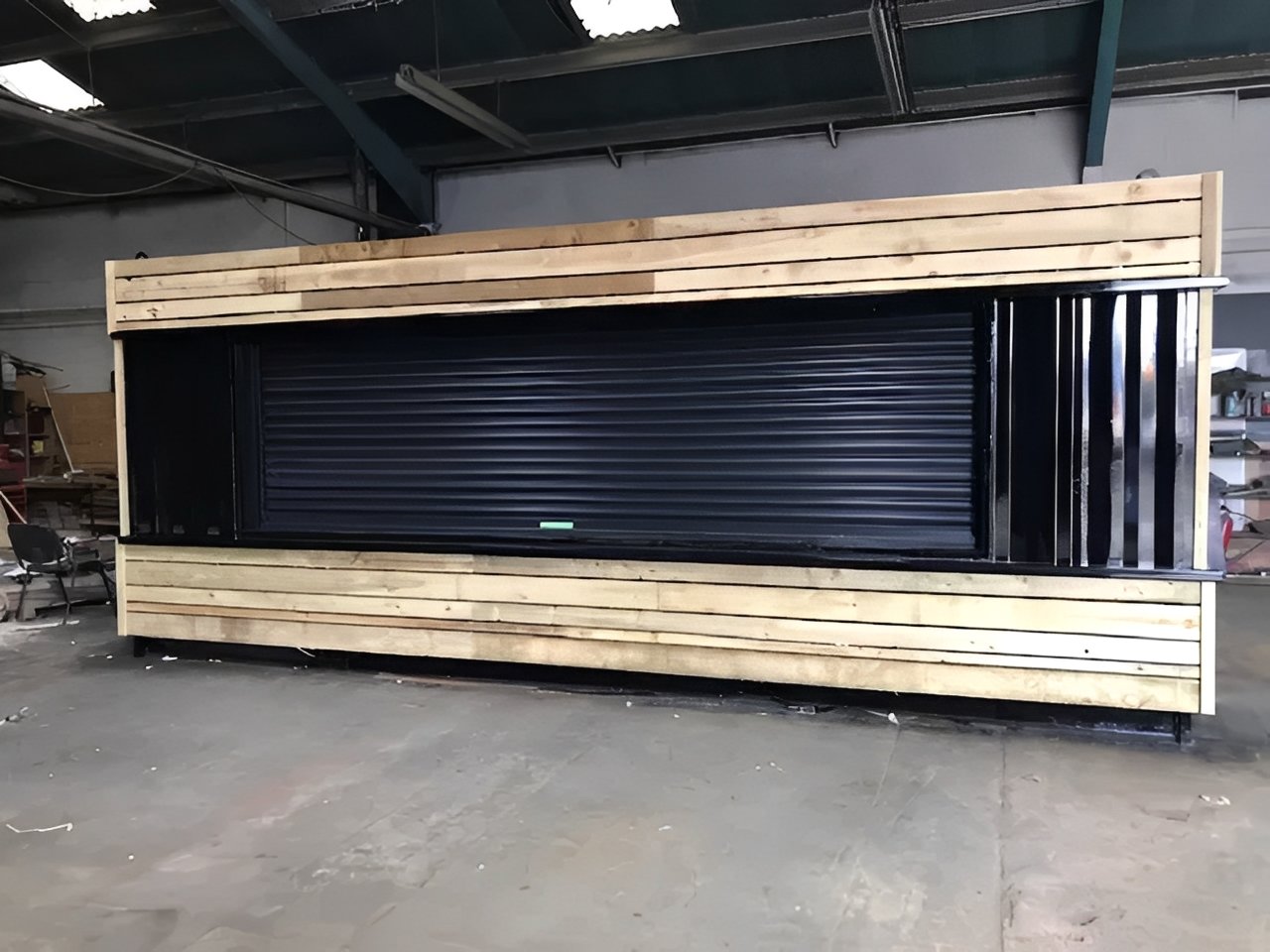 20ft-x-8ft-Cladded-Food-Drink-Outlet-shipping-container4.jpg