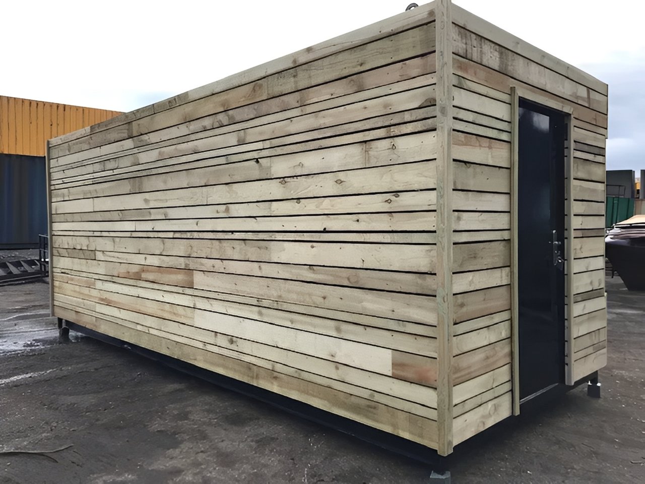 20ft-x-8ft-Cladded-Food-Drink-Outlet-shipping-container5.jpg