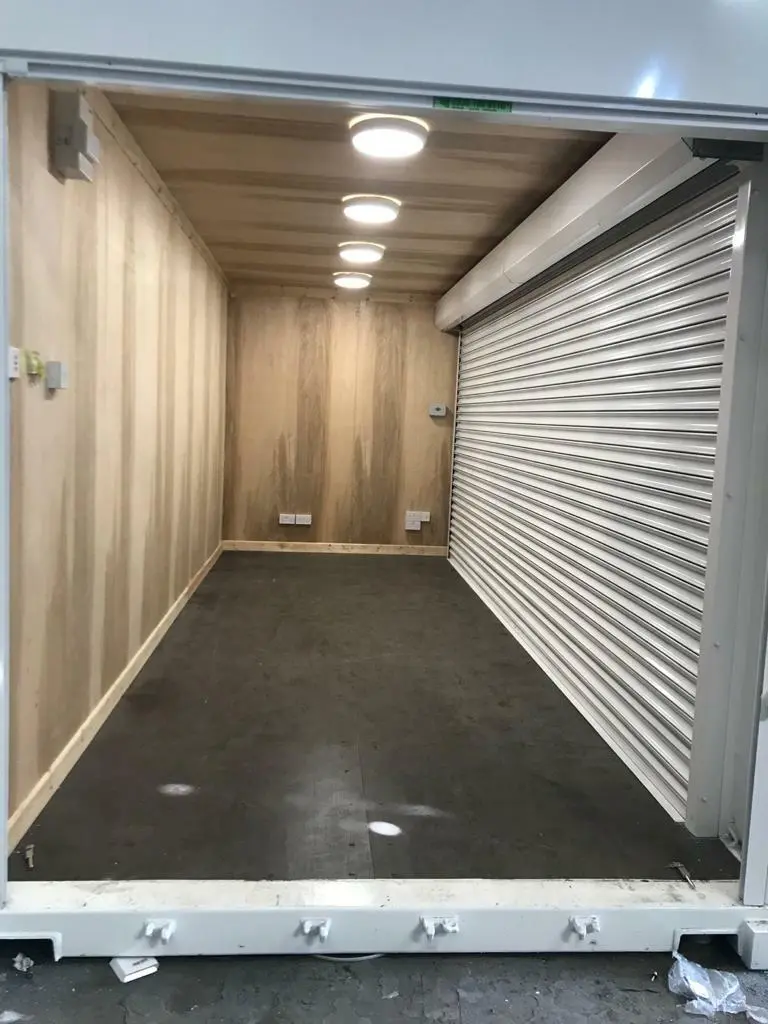 20ft-x-8ft-Roller-Shutter-Shipping-Containers4.webp