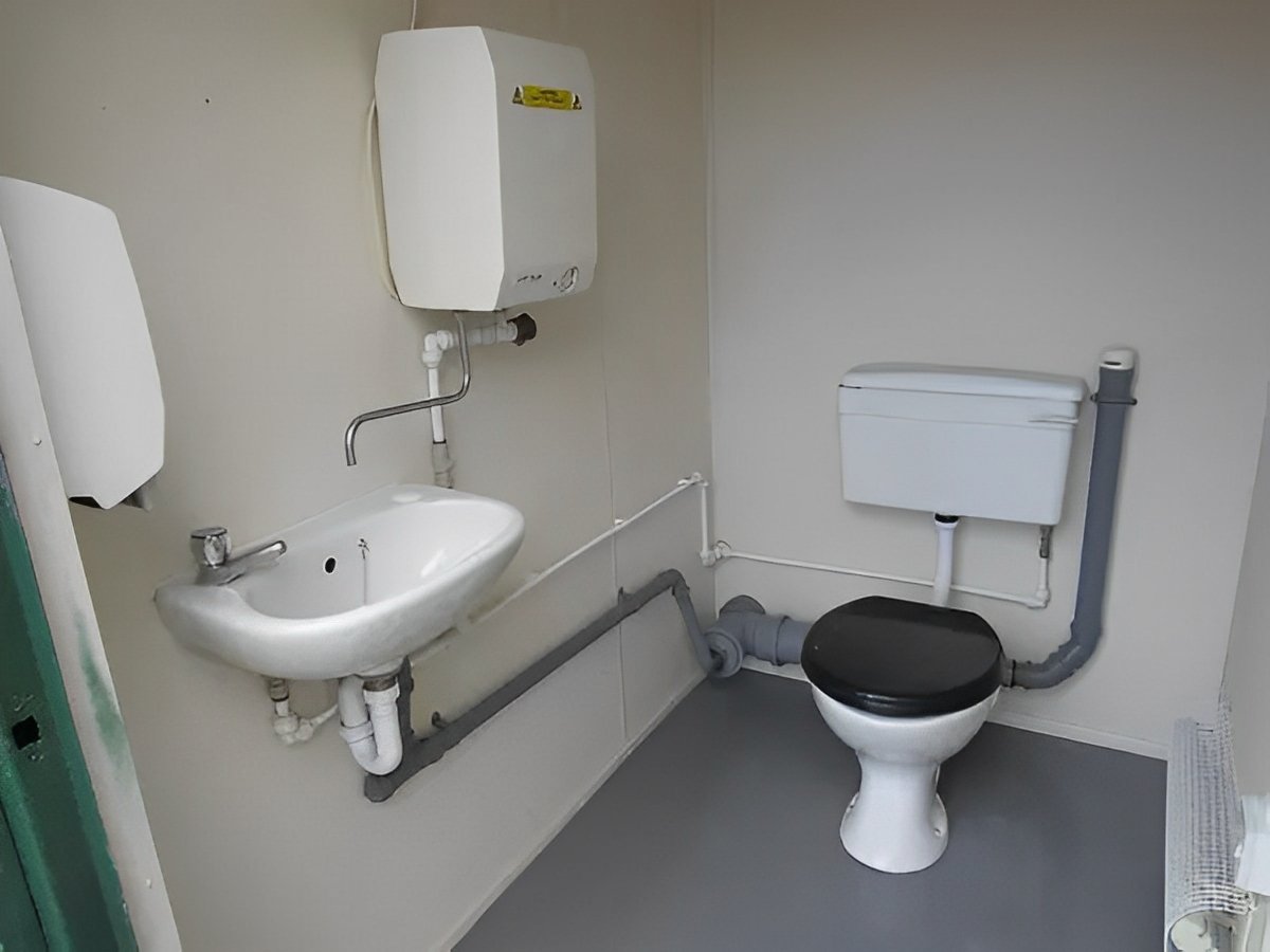 21-Steel-Toilet-Cabin-12Ft-x-9Ft-7.jpg