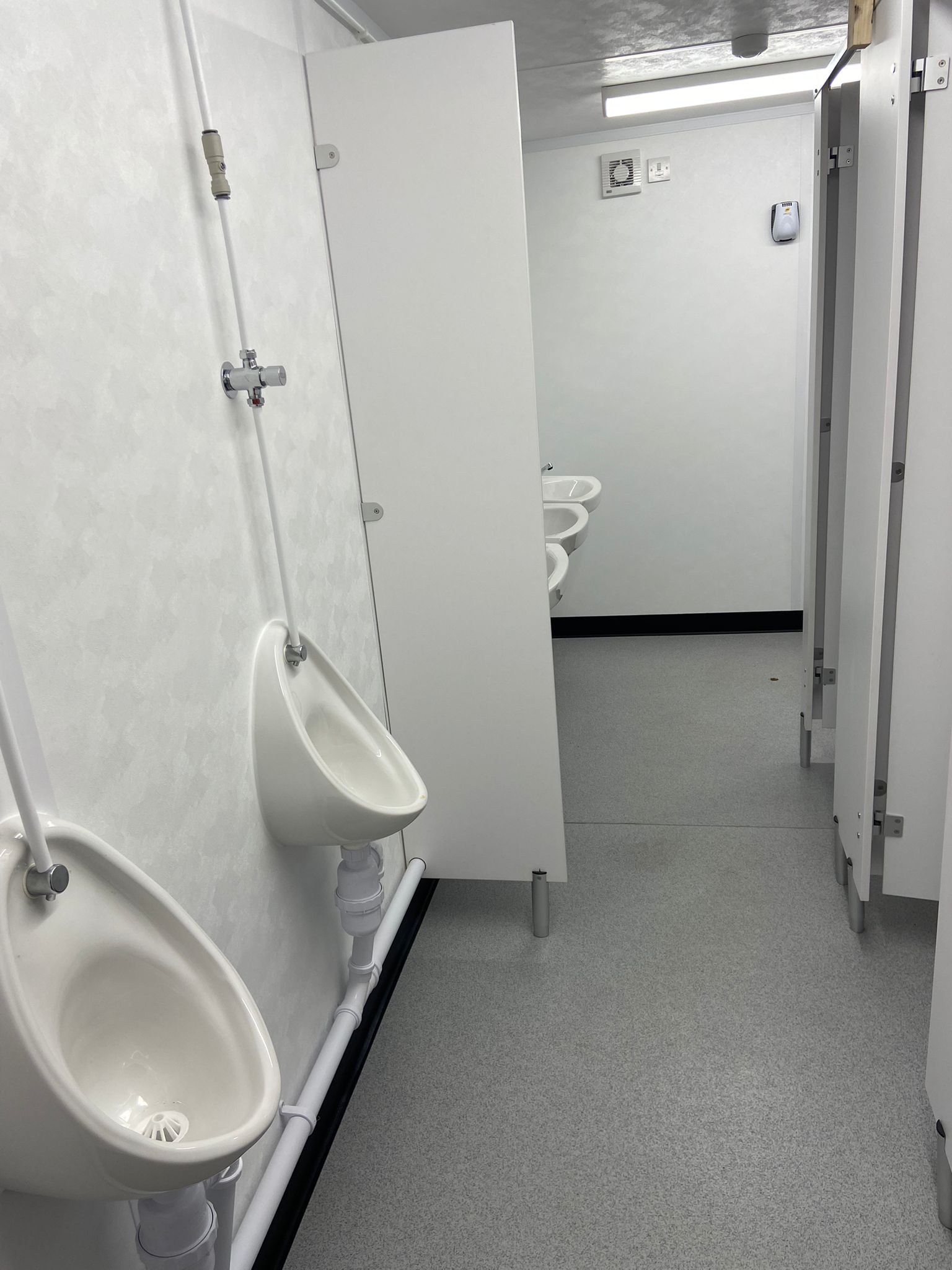 31-Steel-Toilet-Cabin-16Ft-x-9Ft2.jpeg