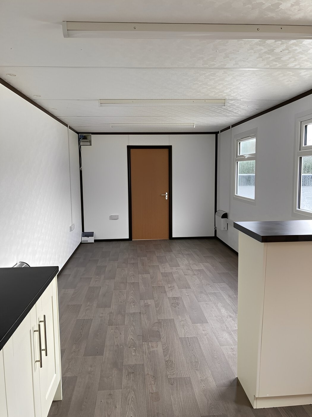 40Ft-x-10Ft-Jackleg-Office-Cabin6.jpg
